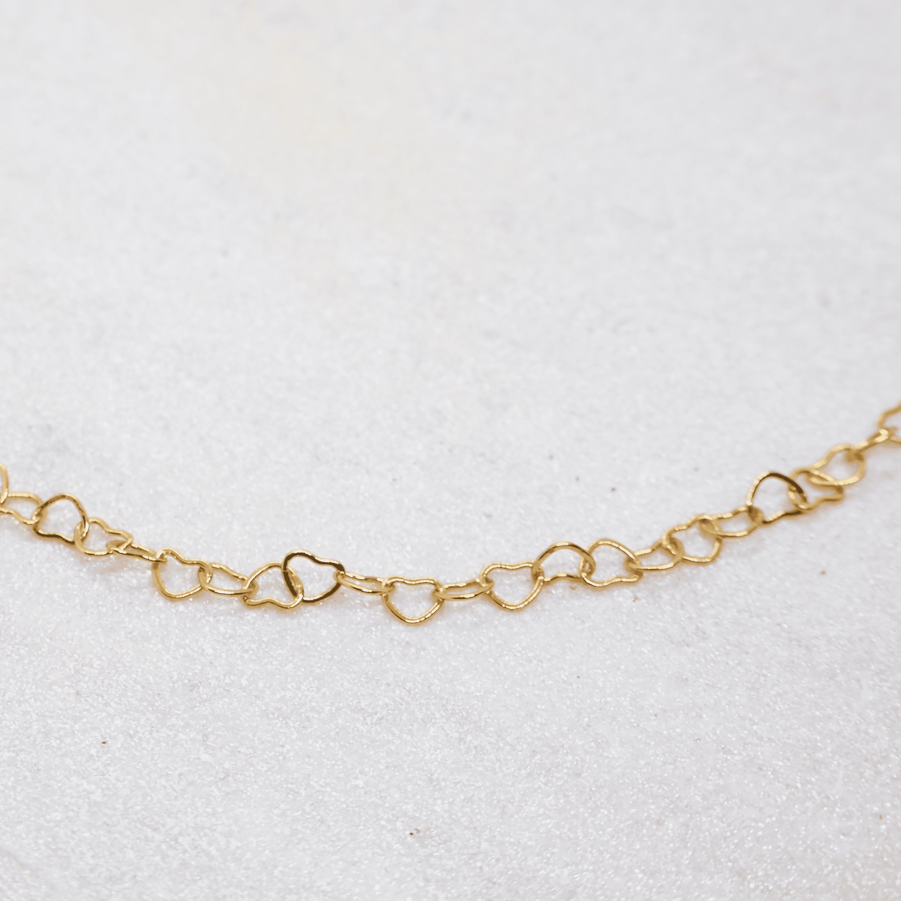 AMORE NECKLACE