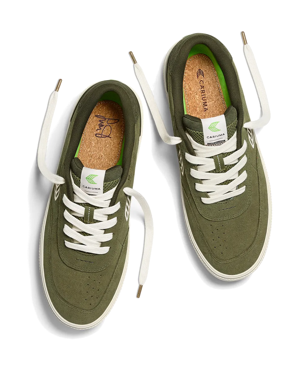 Cariuma Schuhe Luan Pro Wildlederschuhe in Olivgrün & Elfenbein