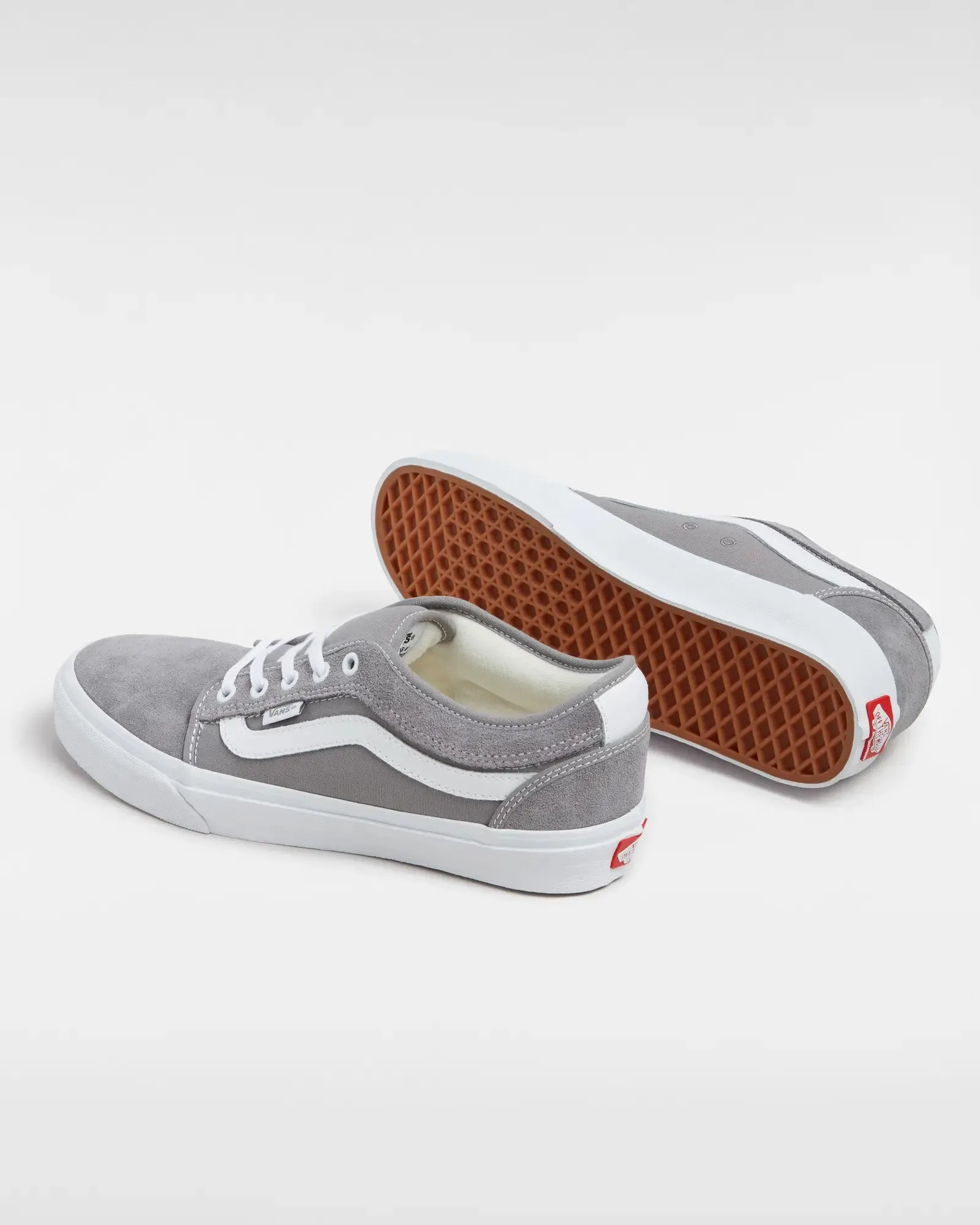 Chukka Low Seitenspiegel-Schuhe in Hellgrau