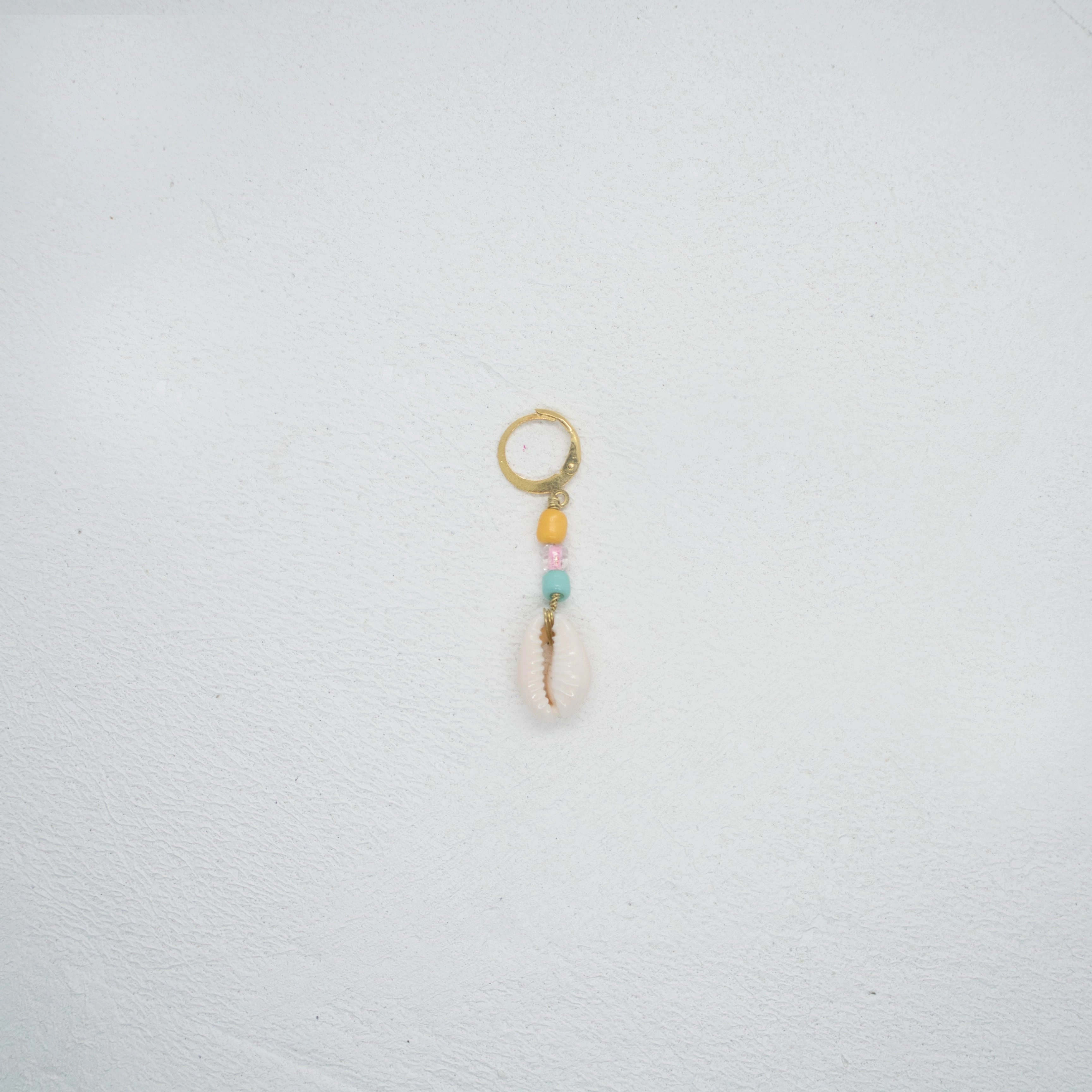 COWRY SHELL HOOP