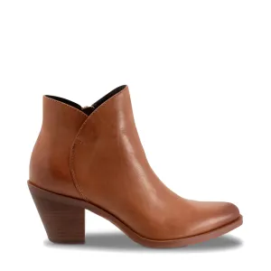 EOS Footwear Damen Ellie Stiefel mit Absatz und Seitlichem Reißverschluss in Brandy