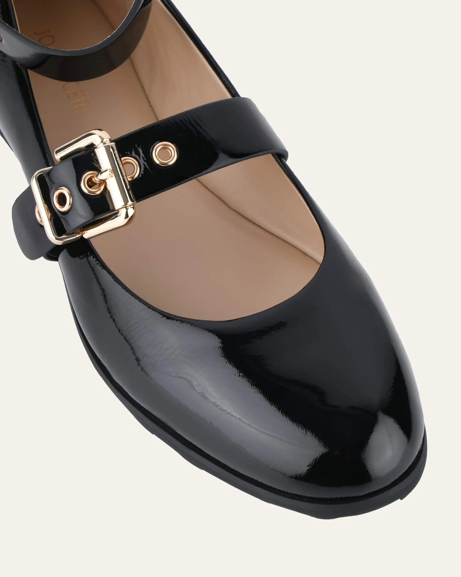 HERA CASUAL FLATS SCHWARZ KREMPELNDES GLANZLEDER