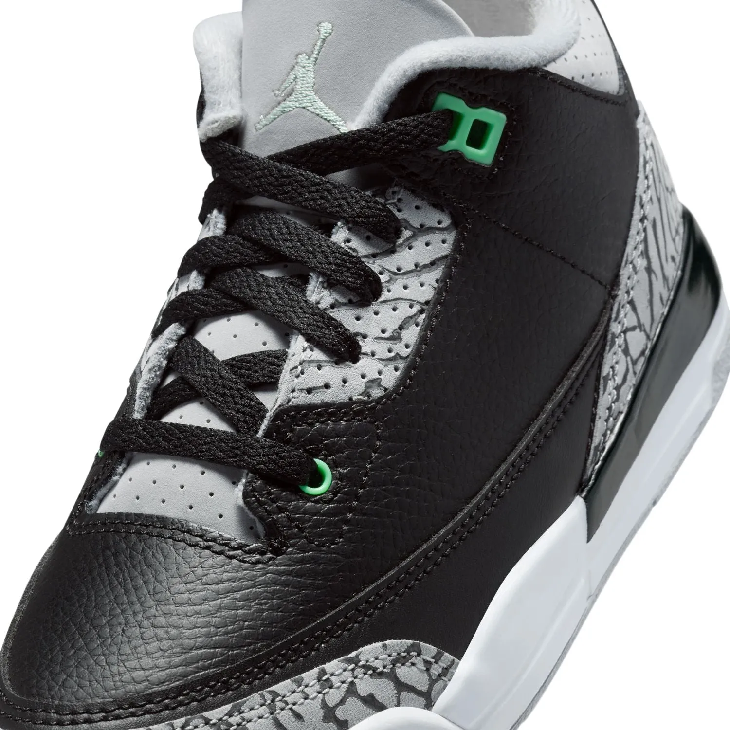 Kids Jordan 3 'Grünes Leuchten'