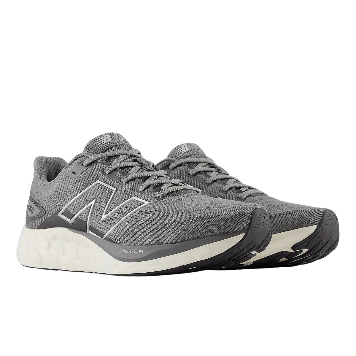 Herren 680 V8