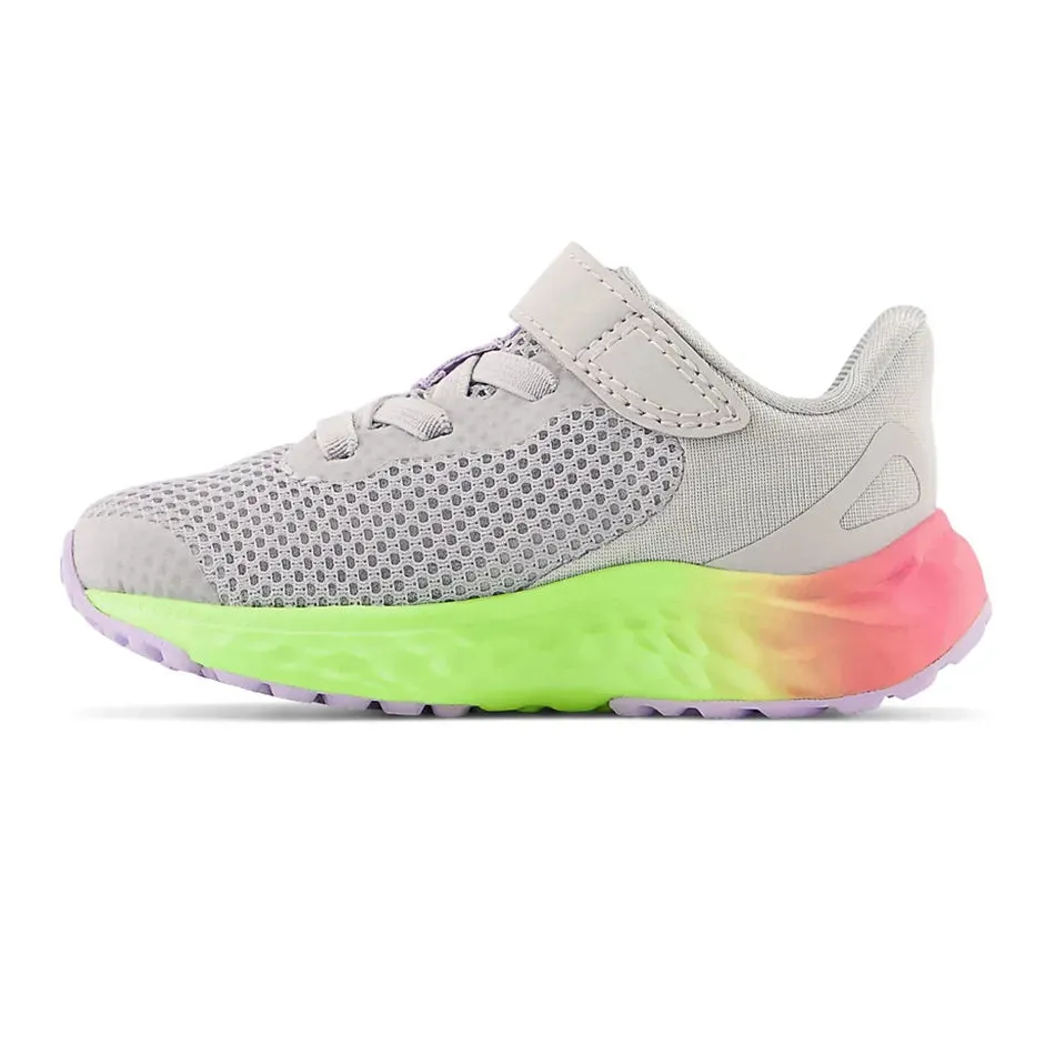 New Balance Leichtes Aluminium Arishi v4 Kleinkind-Sneaker