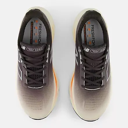 New Balance Herren Fresh Foam X 1080v14 Sneaker in Schwarz-Zement mit Angora und Heißer Mango