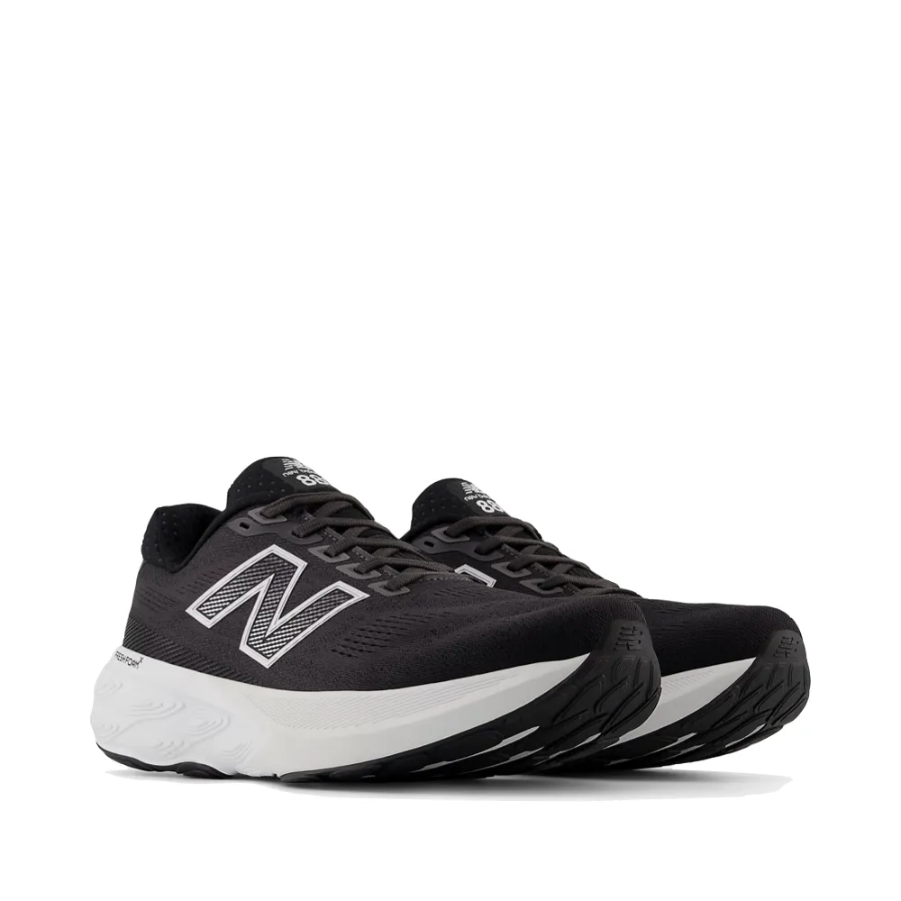 New Balance Herren Fresh Foam X 880v15 in Schwarz mit Weiß und Reflektion