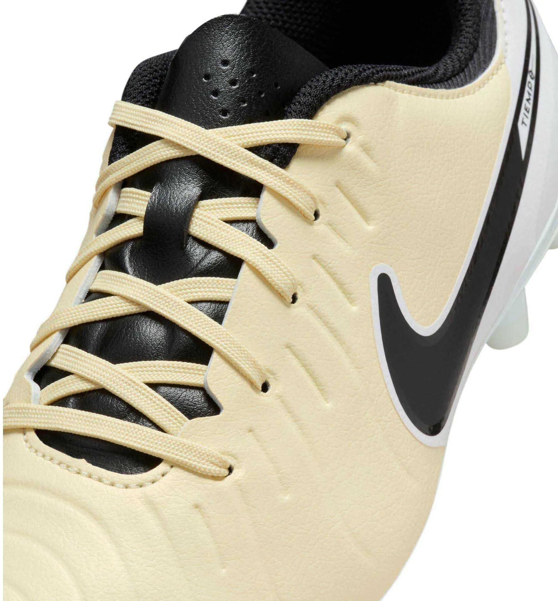 Nike Jr. Tiempo Legend 10 Academy Fußballschuhe mit niedrigem Schaft für kleine/große Kinder, für verschiedene Bodenbeläge