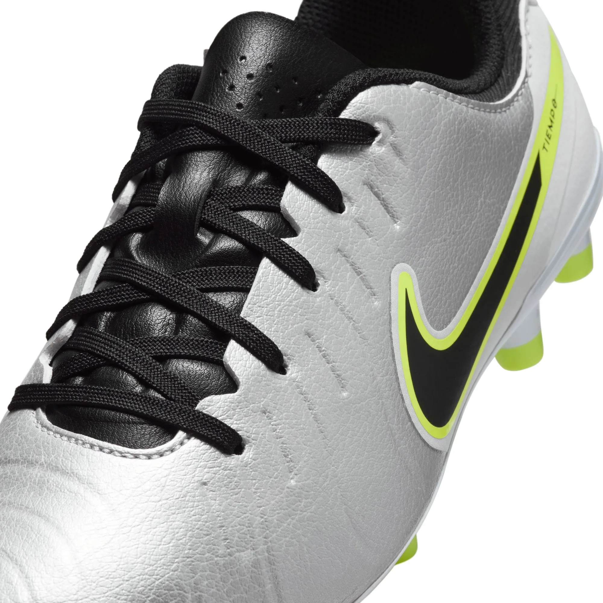 Nike Jr. Tiempo Legend 10 Academy Fußballschuhe für kleine/große Kinder mit niedrigem Schaft für verschiedene Bodenbeläge