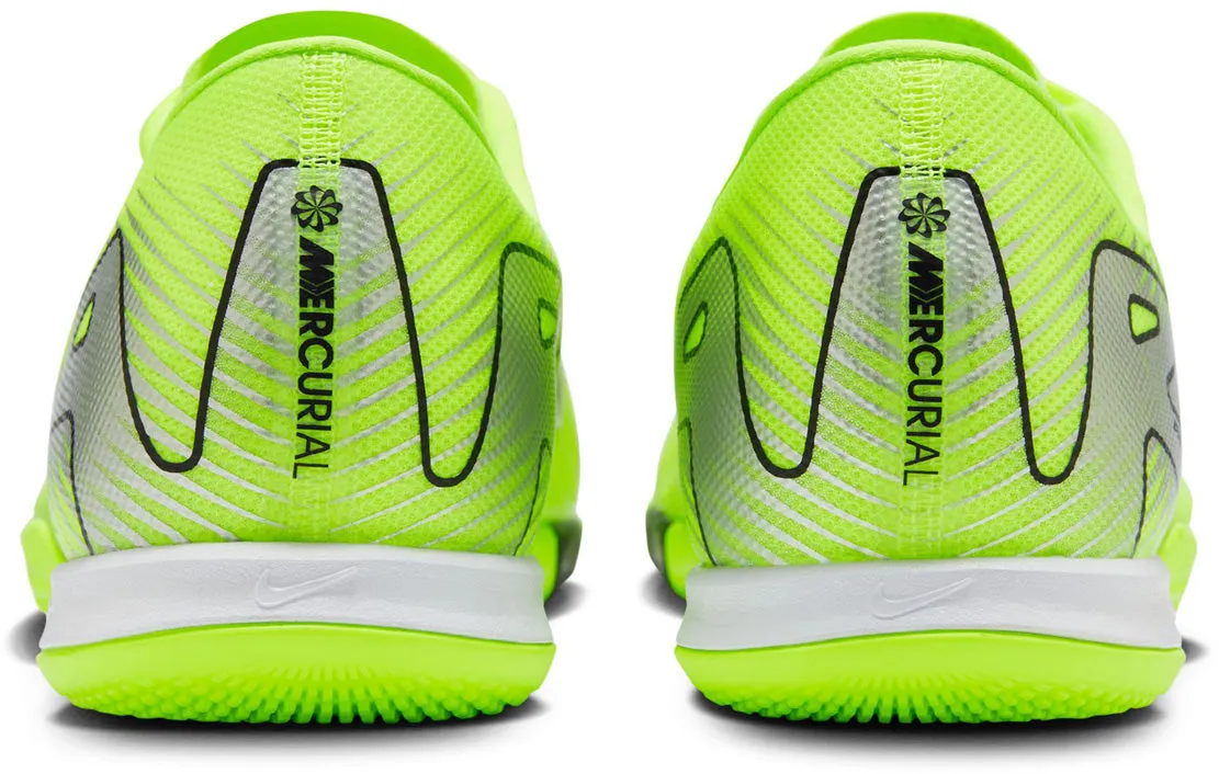 Nike Mercurial Vapor 16 Academy IC Fußballschuhe mit niedrigem Schaft