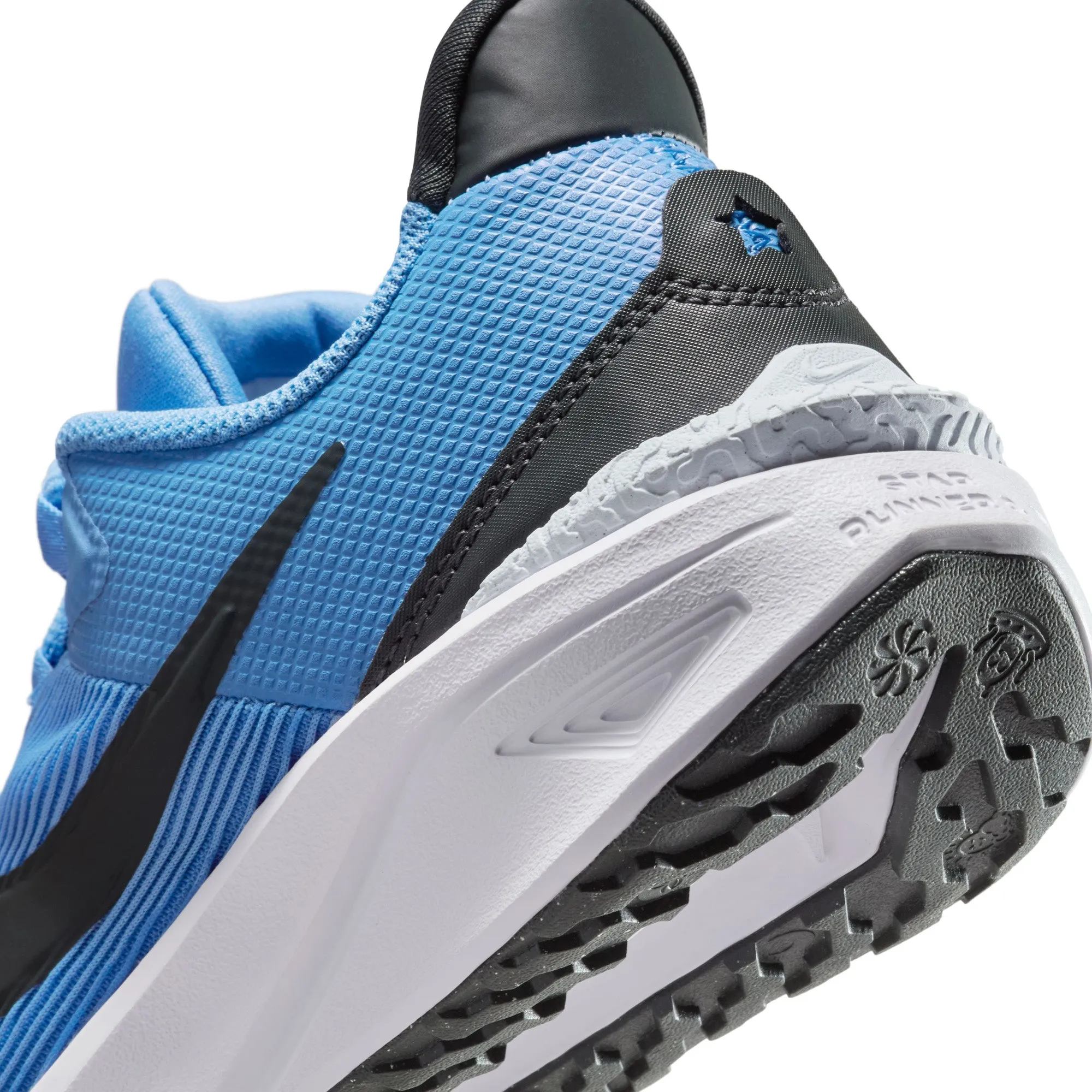 Nike Star Runner 4 Laufschuhe für Kinder