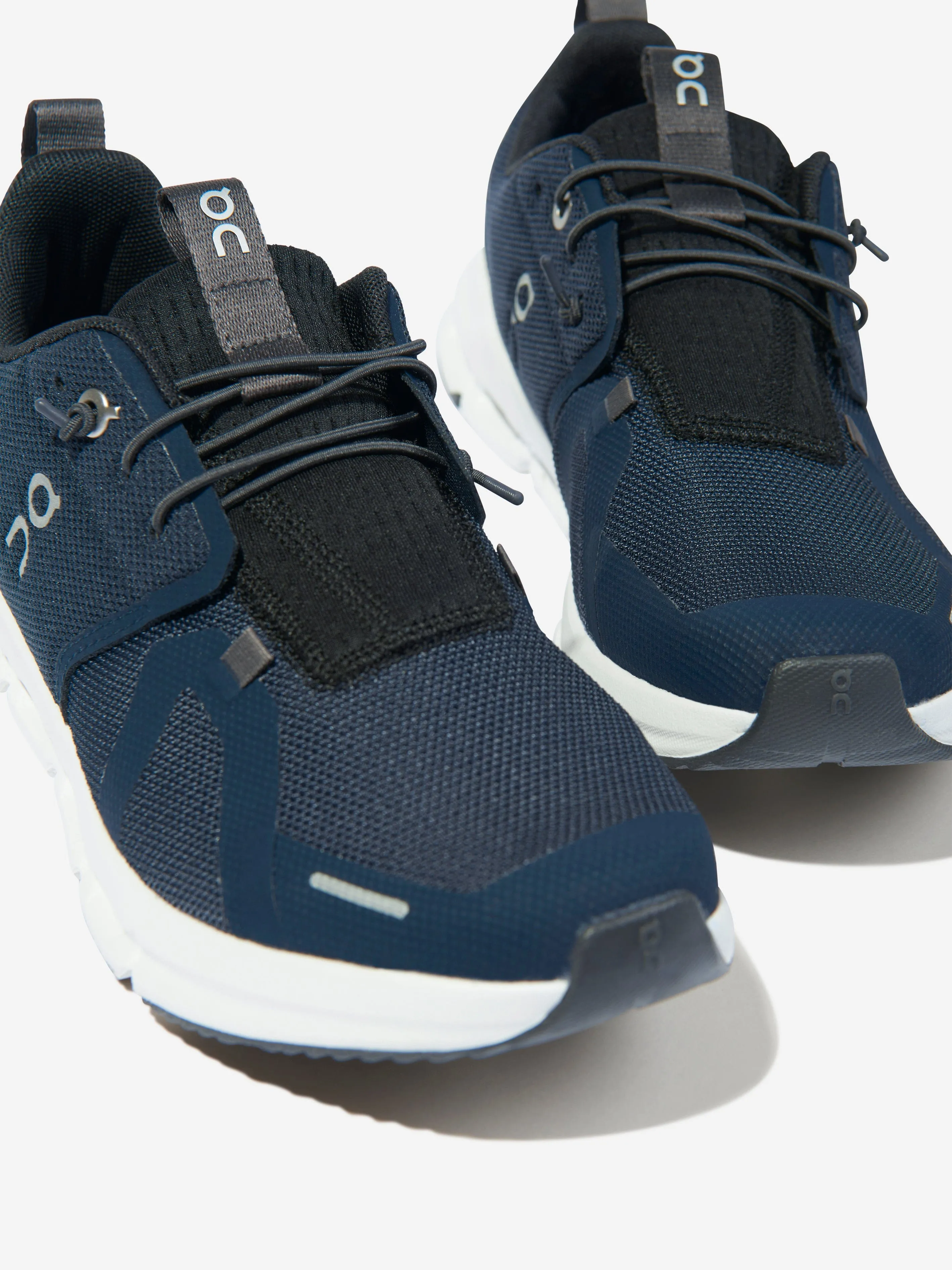 On Running Kids Cloud Sky Trainer in Marineblau