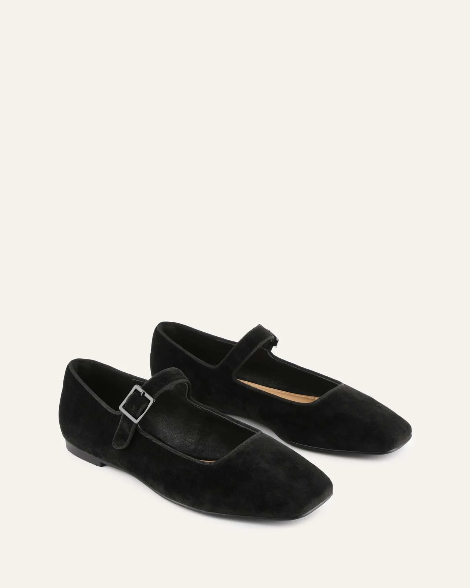 SERAFINA CASUAL FLATS SCHWARZER SAMT