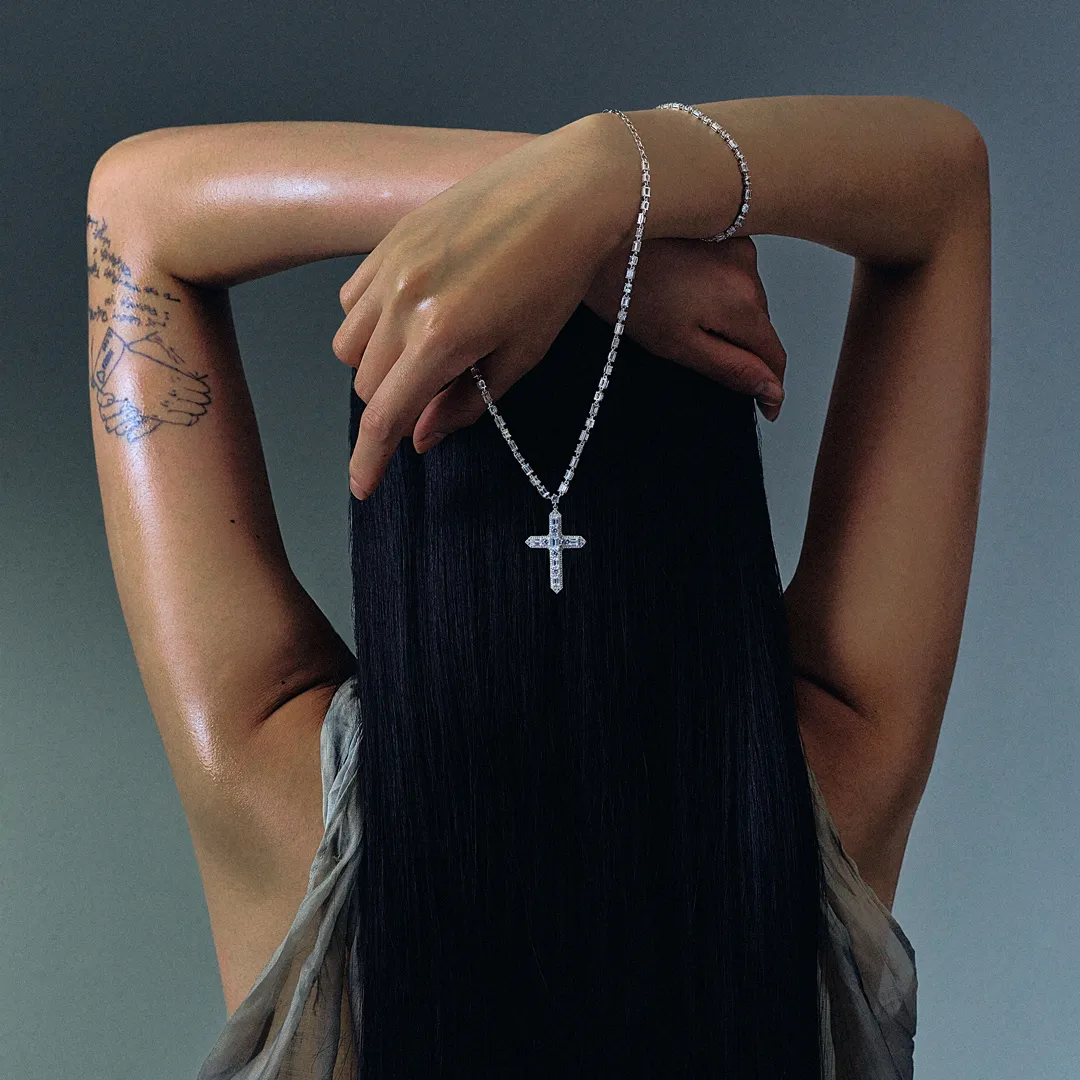 Thomas Sabo Damen Halsketten Halskette mit Kreuzanhänger und Zirkonia