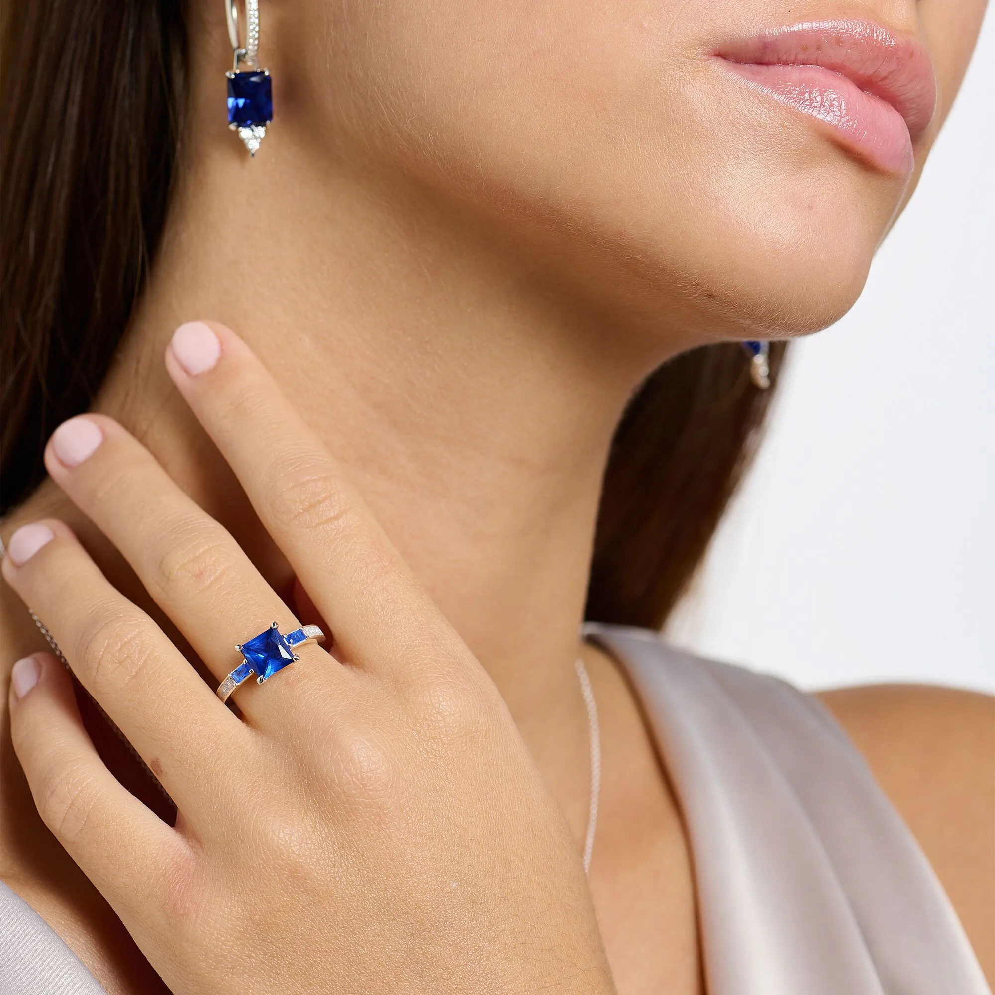 Thomas Sabo Damenring Ring mit blauen und weißen Steinen