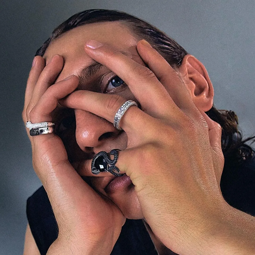 Thomas Sabo Damenringe Schlangenring mit tropfenförmigem schwarzem Zirkonia
