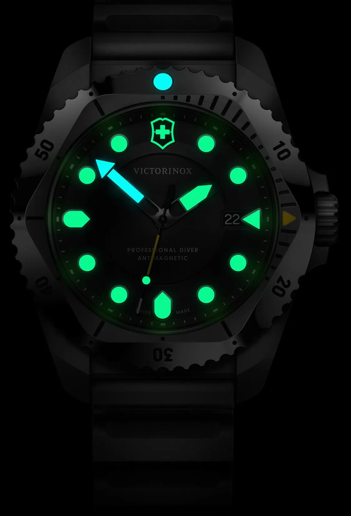 Victorinox Uhren Victorinox Dive Pro Quarz Drei Zeiger Stahlarmbanduhr