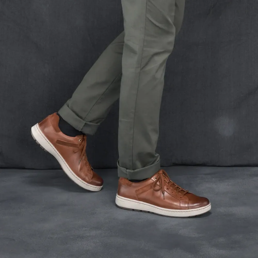 Dansko Herren Trevor Leder-Schnürsneaker in Beige