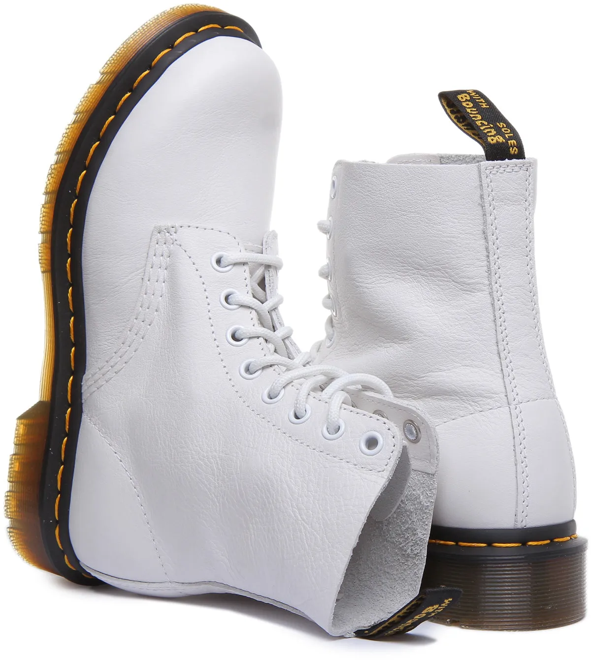 Dr. Martens 1460 Pascal in weißen Schuhen Dr. Martens