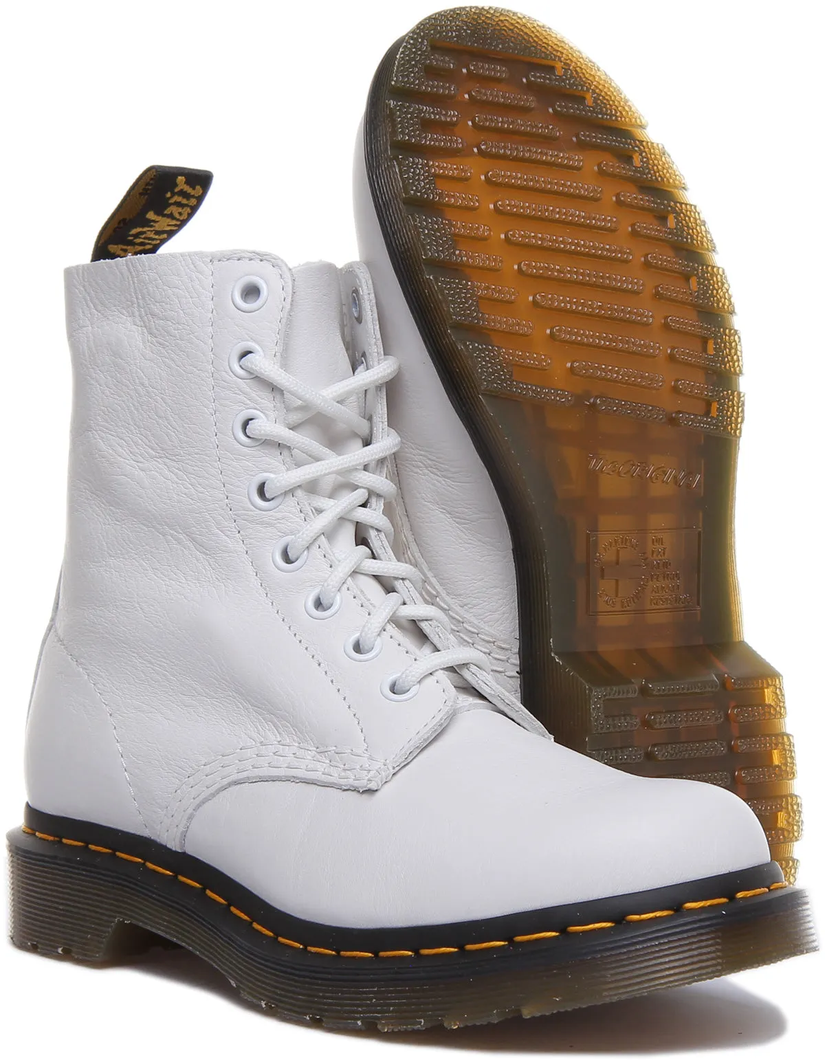 Dr. Martens 1460 Pascal in weißen Schuhen Dr. Martens