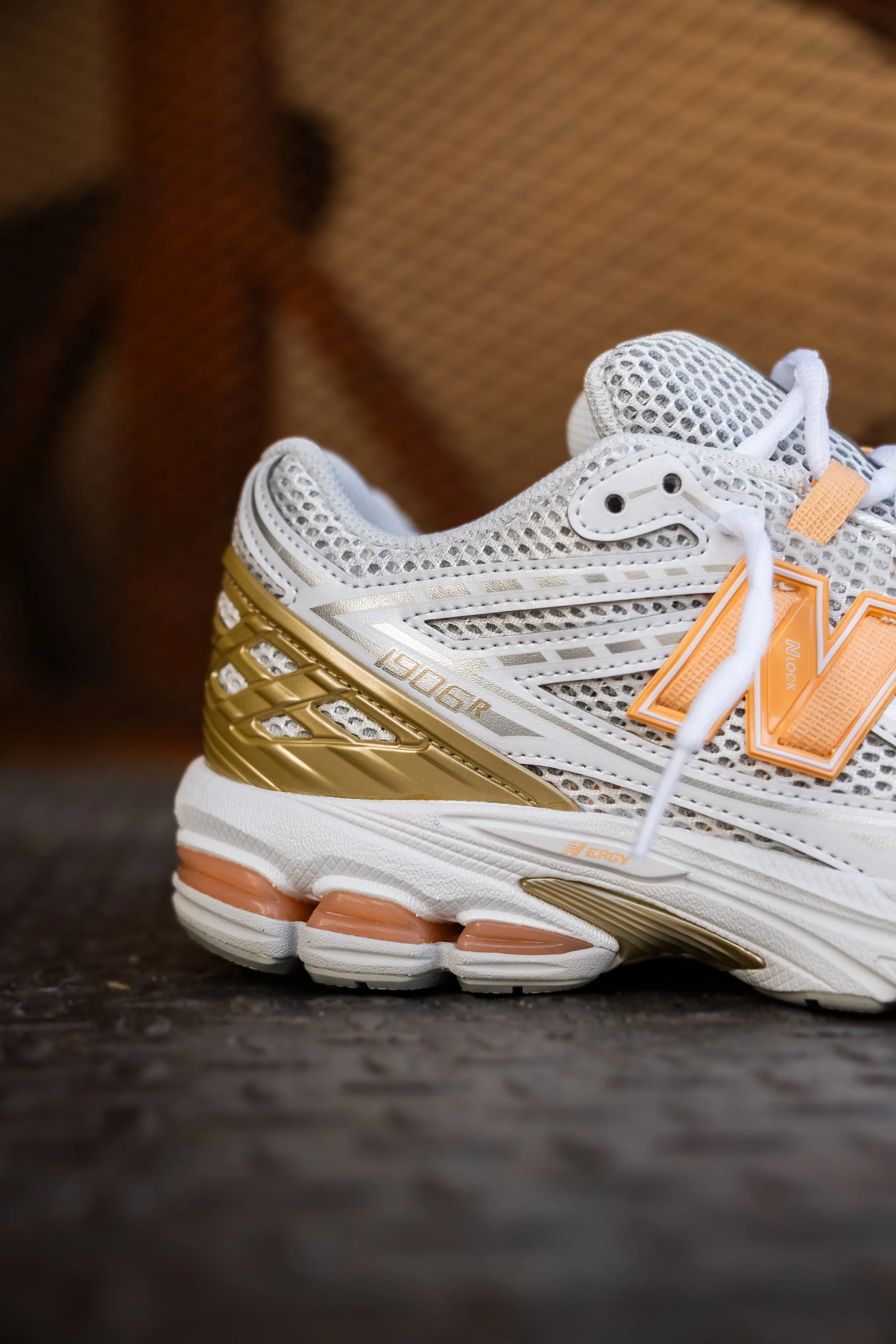 New Balance 1906 für Schulkinder (Grau/Orange) - U1906RCH
