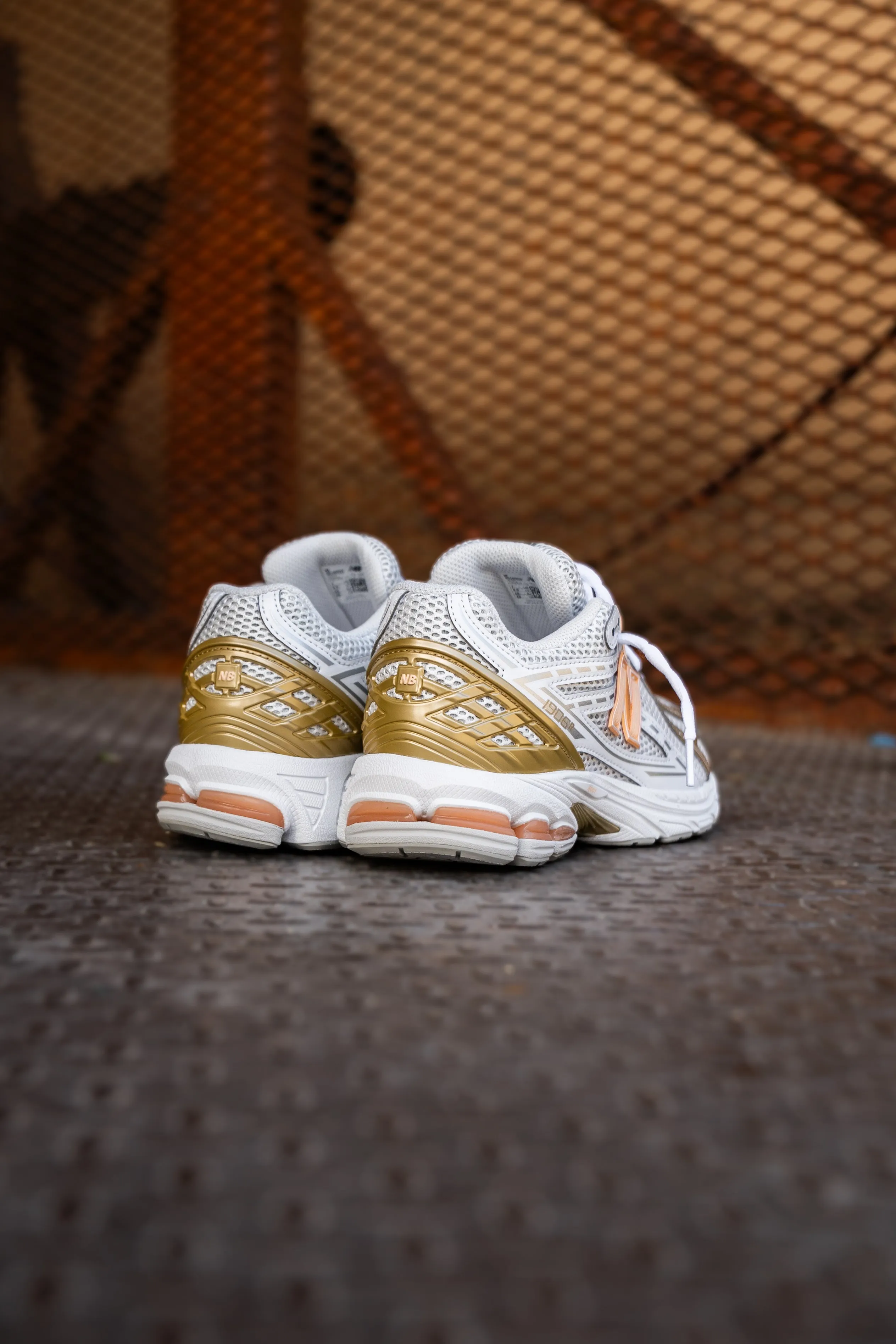 New Balance 1906 für Schulkinder (Grau/Orange) - U1906RCH