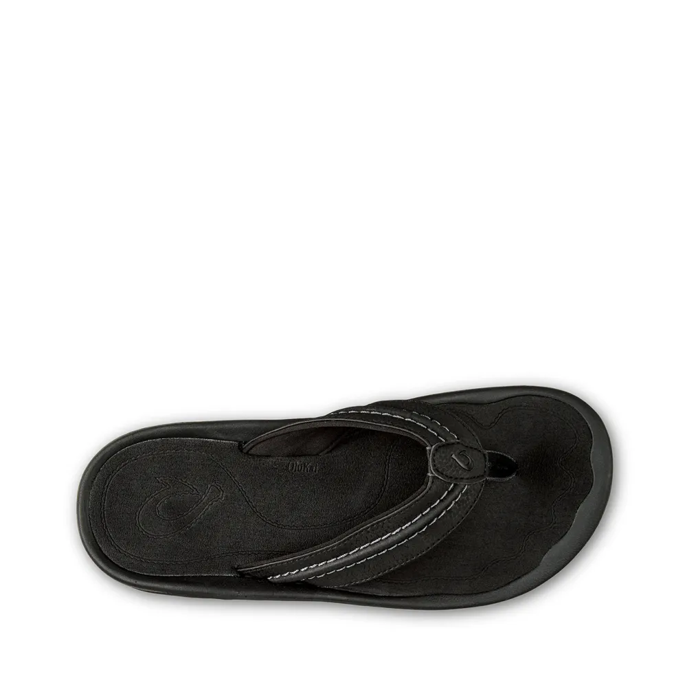 OluKai Herren Hokua Thong Sandale in Schwarz/Dunkelschatten