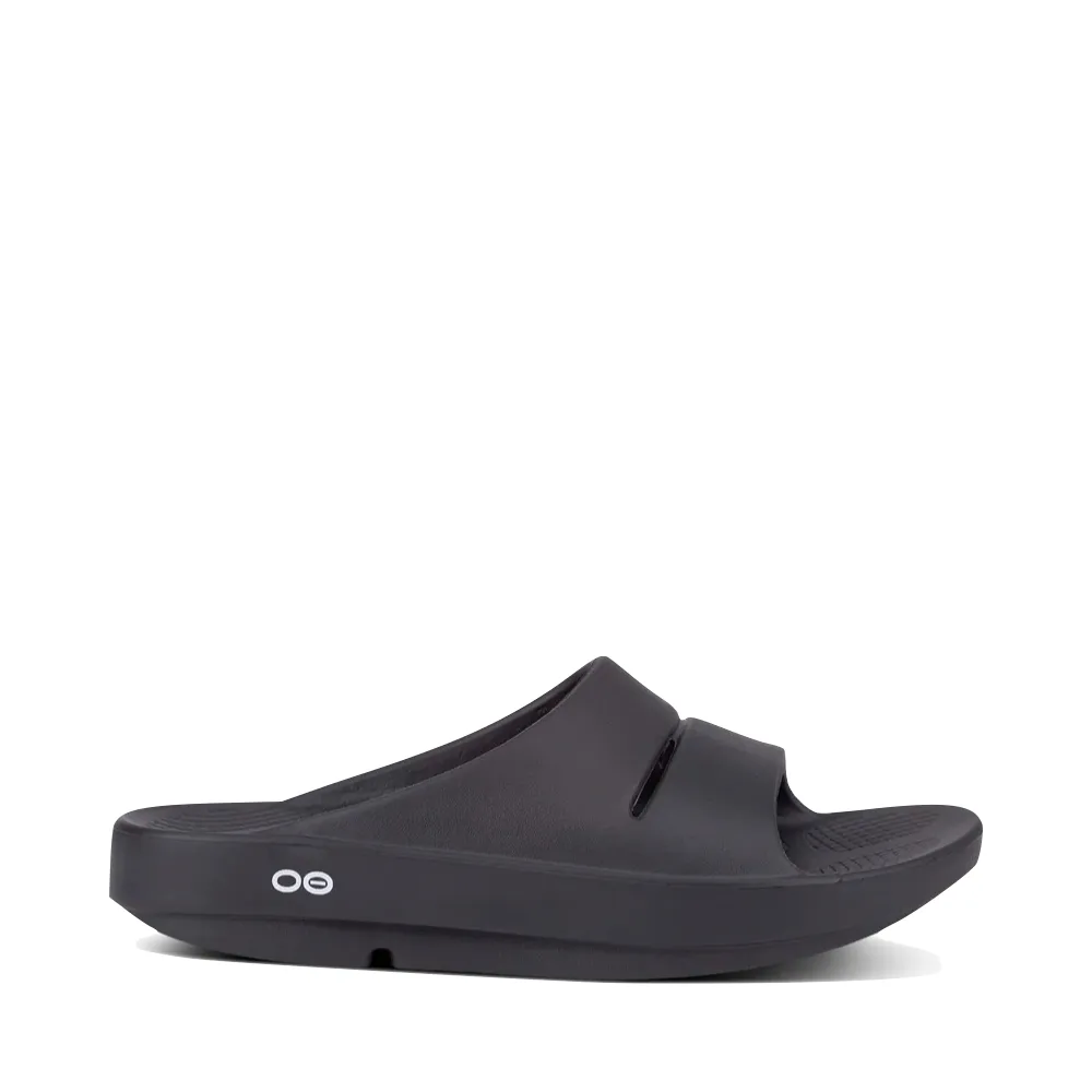 OOfos OOahh Slide Sandale in Schwarz