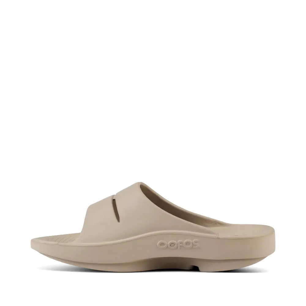 OOfos OOahh Slide Sandale in Nomad