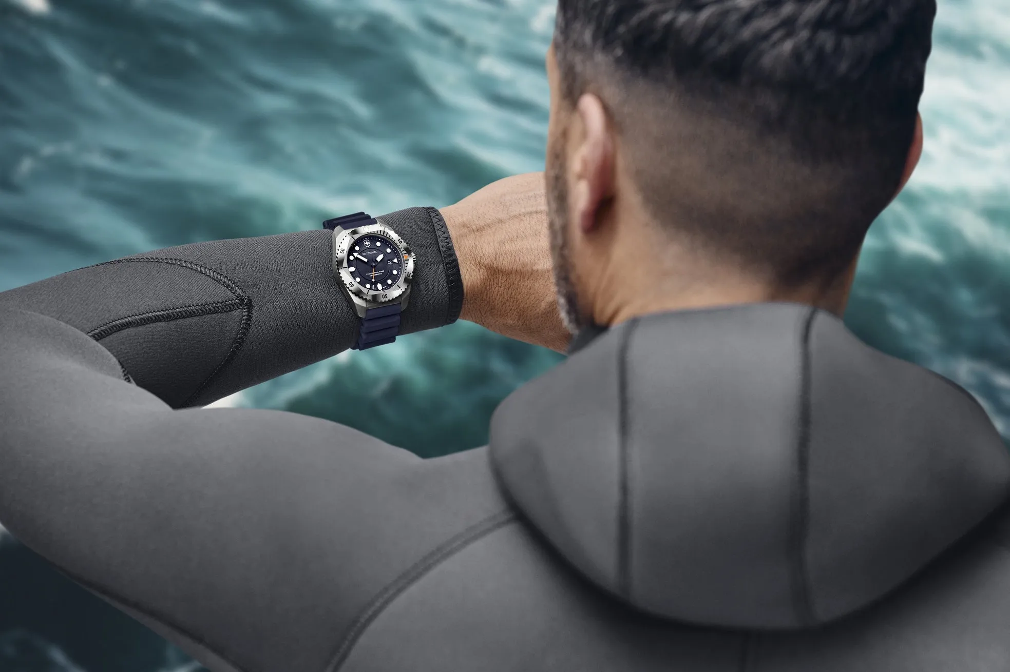 Victorinox Uhren Victorinox Dive Pro Quarz Drei Zeiger Stahl Armbanduhr